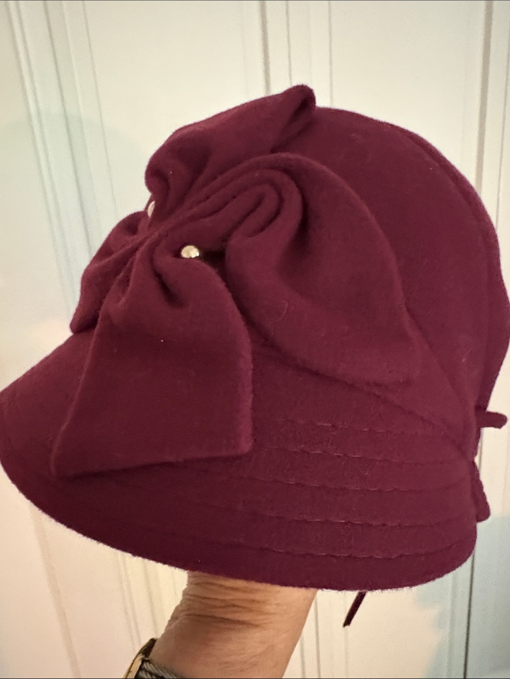 Vintage Women's Burgundy Wool Cloche Hat with Floral Accent